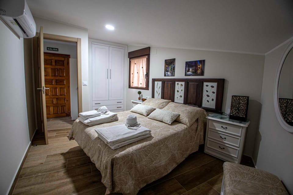 Bed, Photo of the whole room, Bedroom, towels, wardrobe, air conditioner