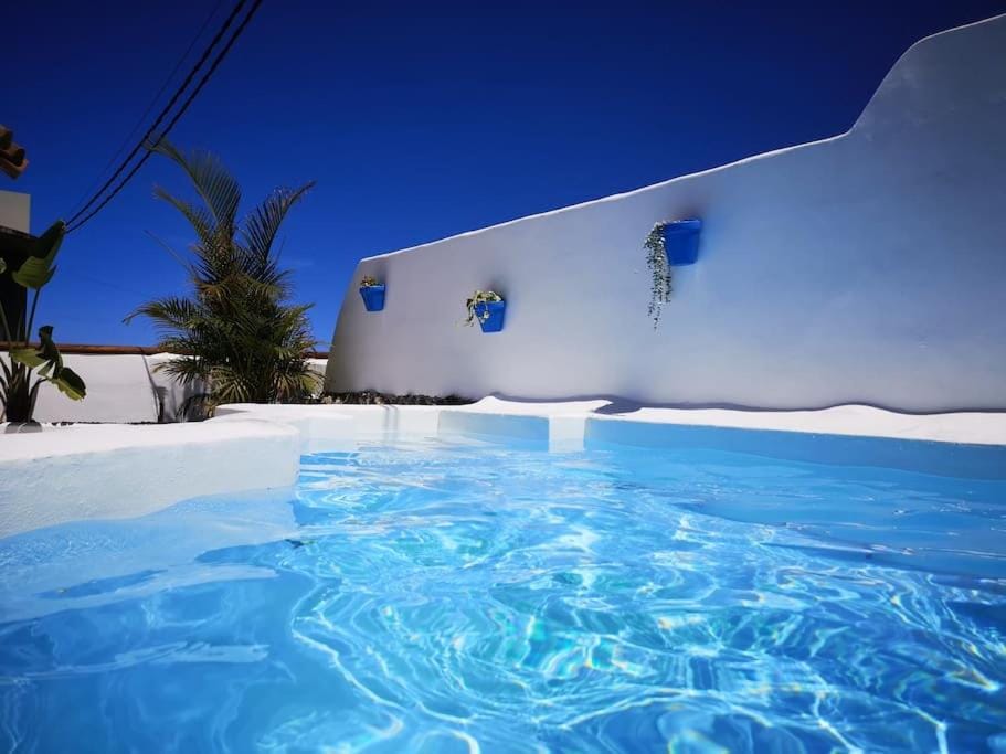 Casa rural con piscina climatizada House in Canary Islands