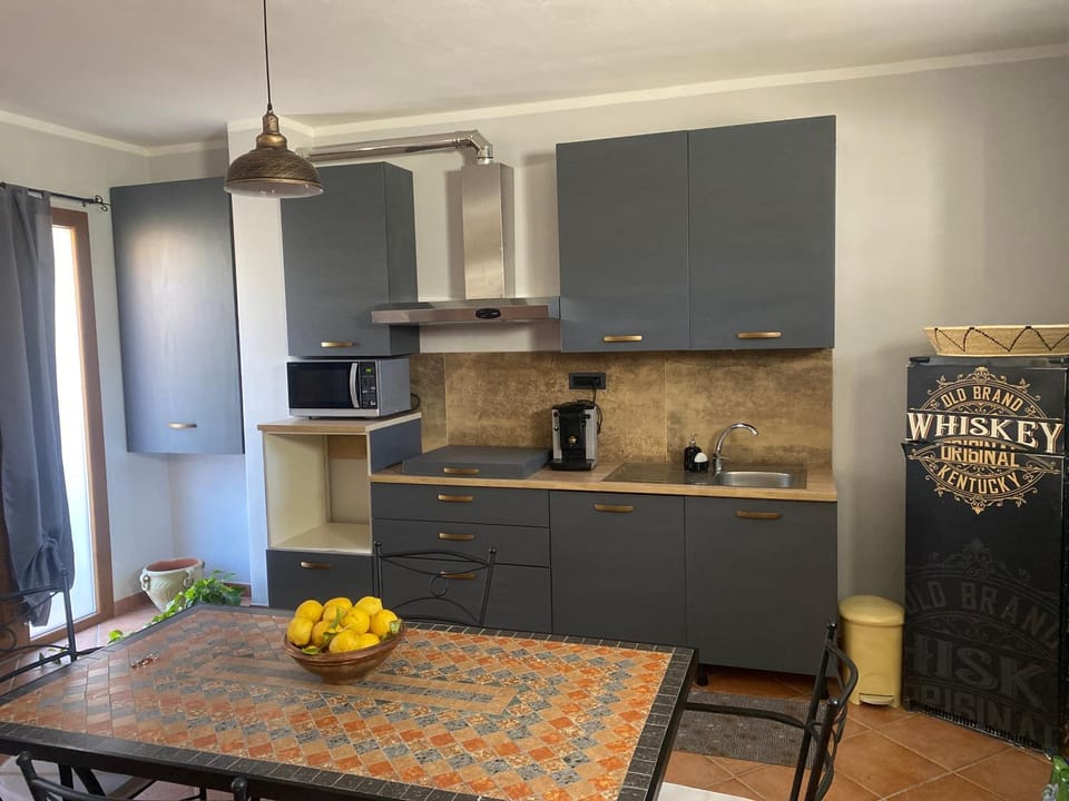 L'aura monolocale con cucina Bed and Breakfast in Sardinia