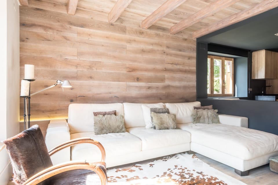 Communal lounge/ TV room, Living room