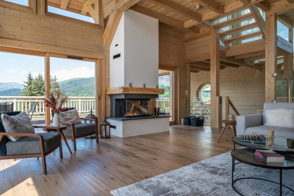 Balcony/Terrace, Living room, Seating area, flat iron