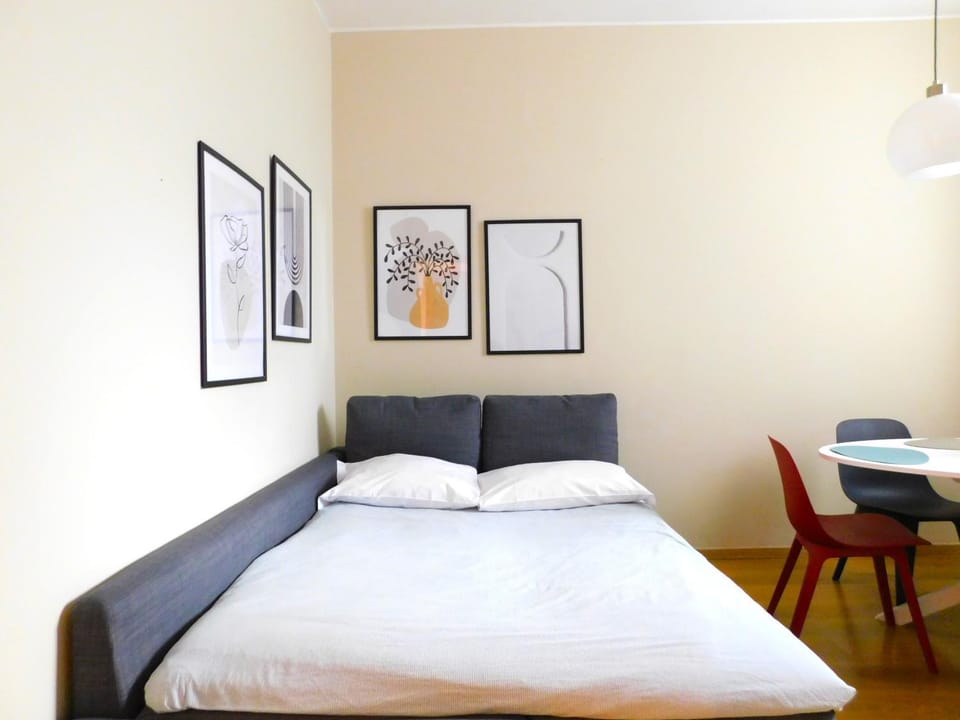 Bed, Photo of the whole room