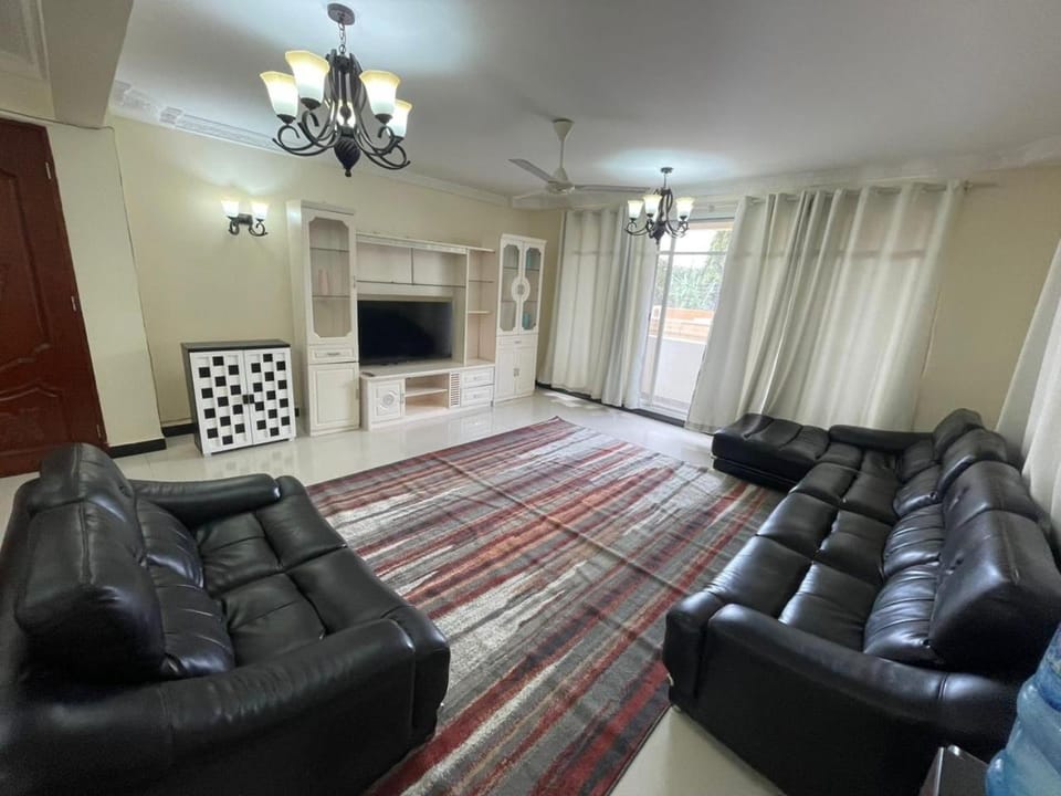 Queens Rentals - Three Bedroom Apartment - Kimweri - Masaki - Dar es Salaam Apartment in City of Dar es Salaam