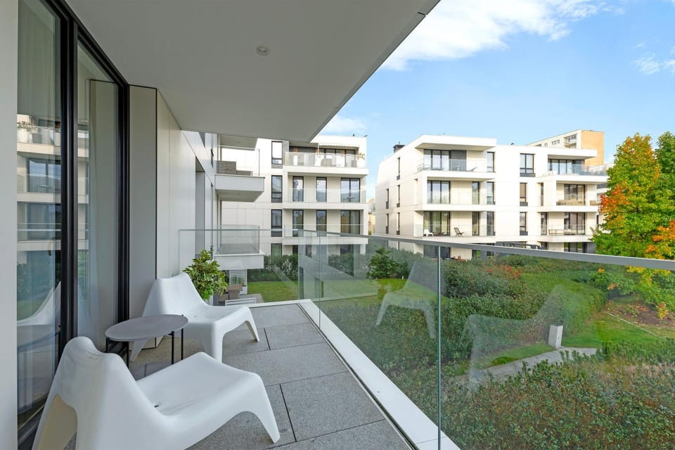 Property building, Day, View (from property/room), Balcony/Terrace, Garden view