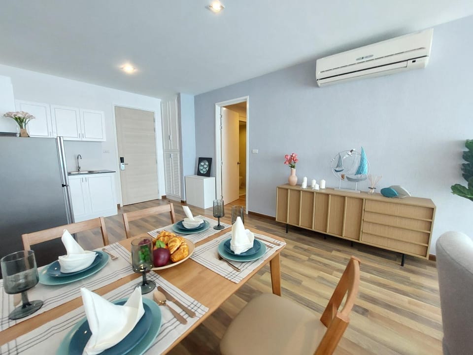 Dining area, Breakfast, Lunch, Dinner