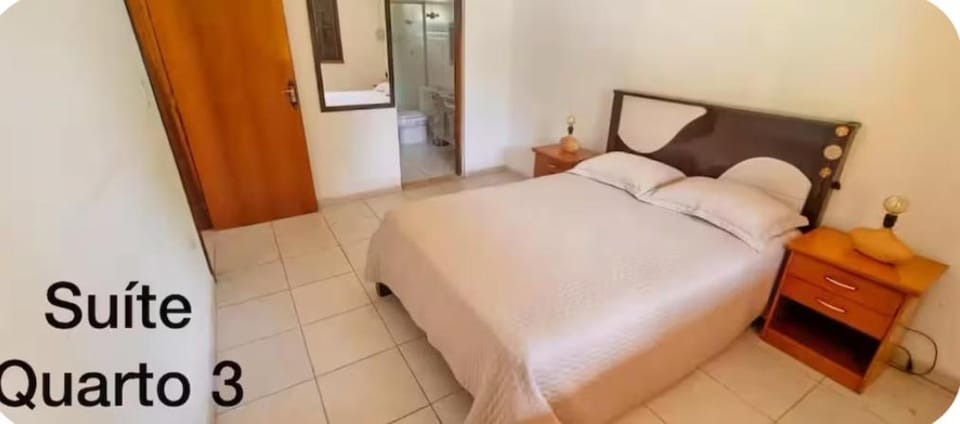 Amarela Cravo & Canela House in Cotia
