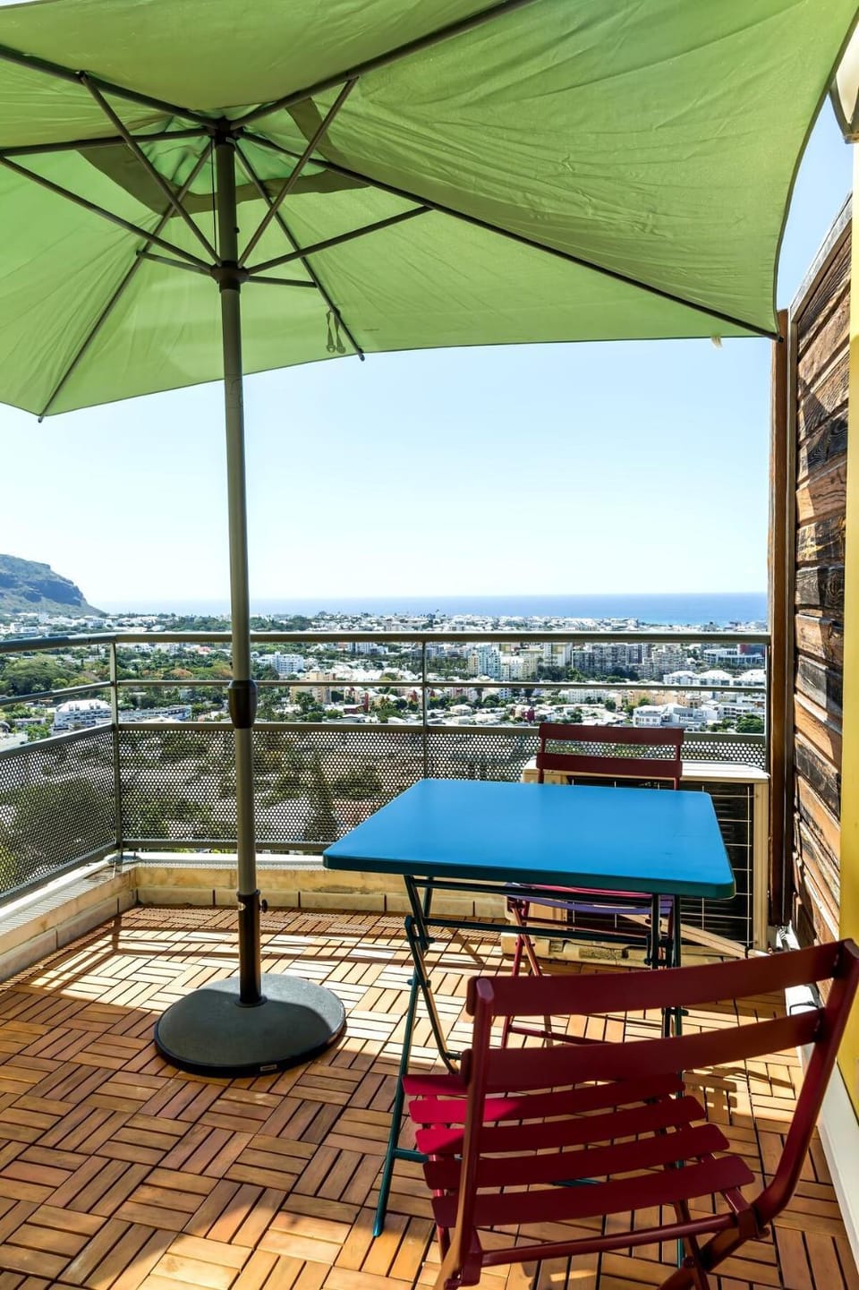 Day, Natural landscape, View (from property/room), Balcony/Terrace, Dining area, City view, Mountain view, Sea view