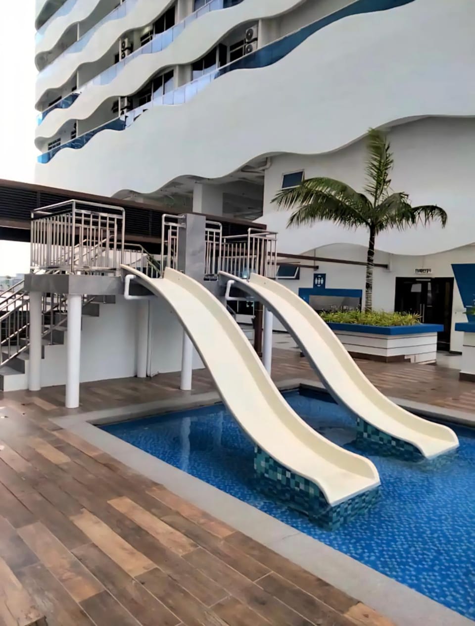 Suite Stay@The Wave Melaka/Corner Unit Apartment in Malacca
