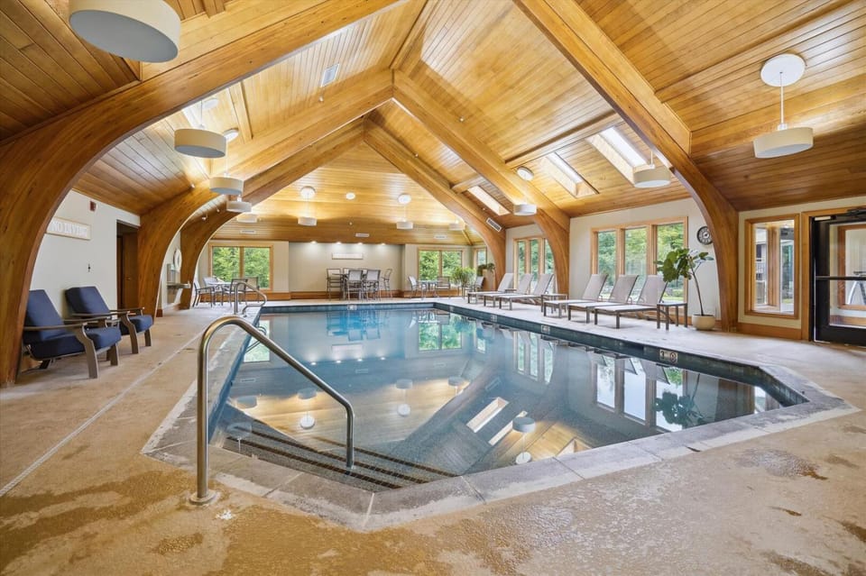 Swimming pool, Swimming pool