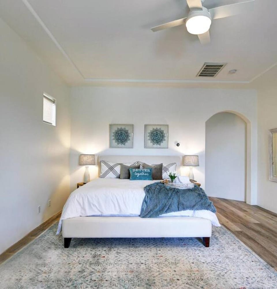 Make Yourself at Home in Palm Desert Luxury House in Palm Desert