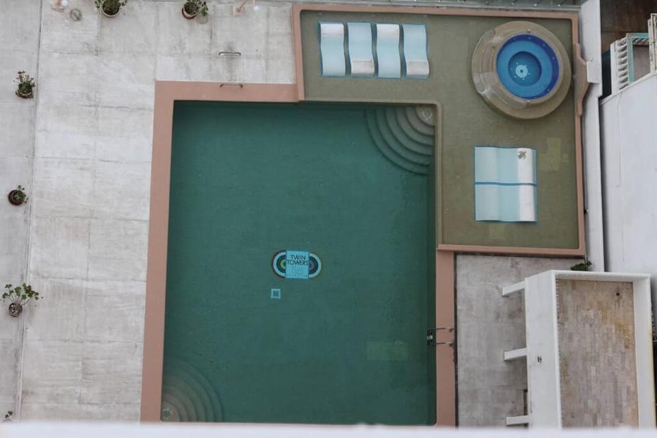 Balcony/Terrace, Swimming pool