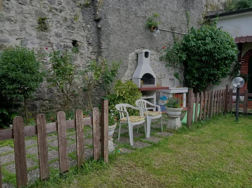 BBQ facilities, Garden