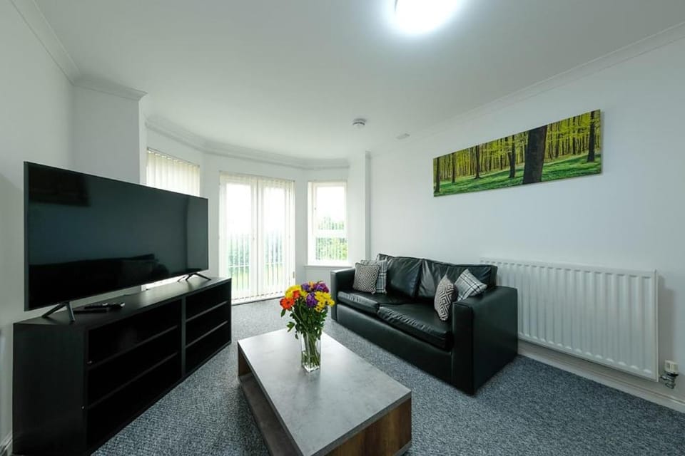 Prime Duloch 2nd Floor Apartment by TBA Apartment in Dunfermline