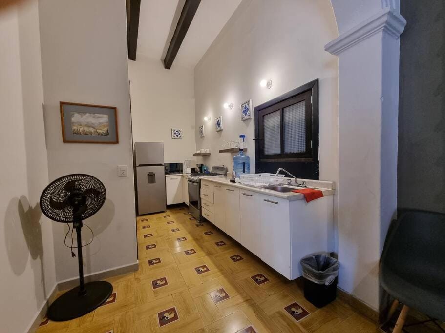 Villa Golondrinas, in Main Downtown, with A/C and Free Parking! Apartment in San Miguel de Allende