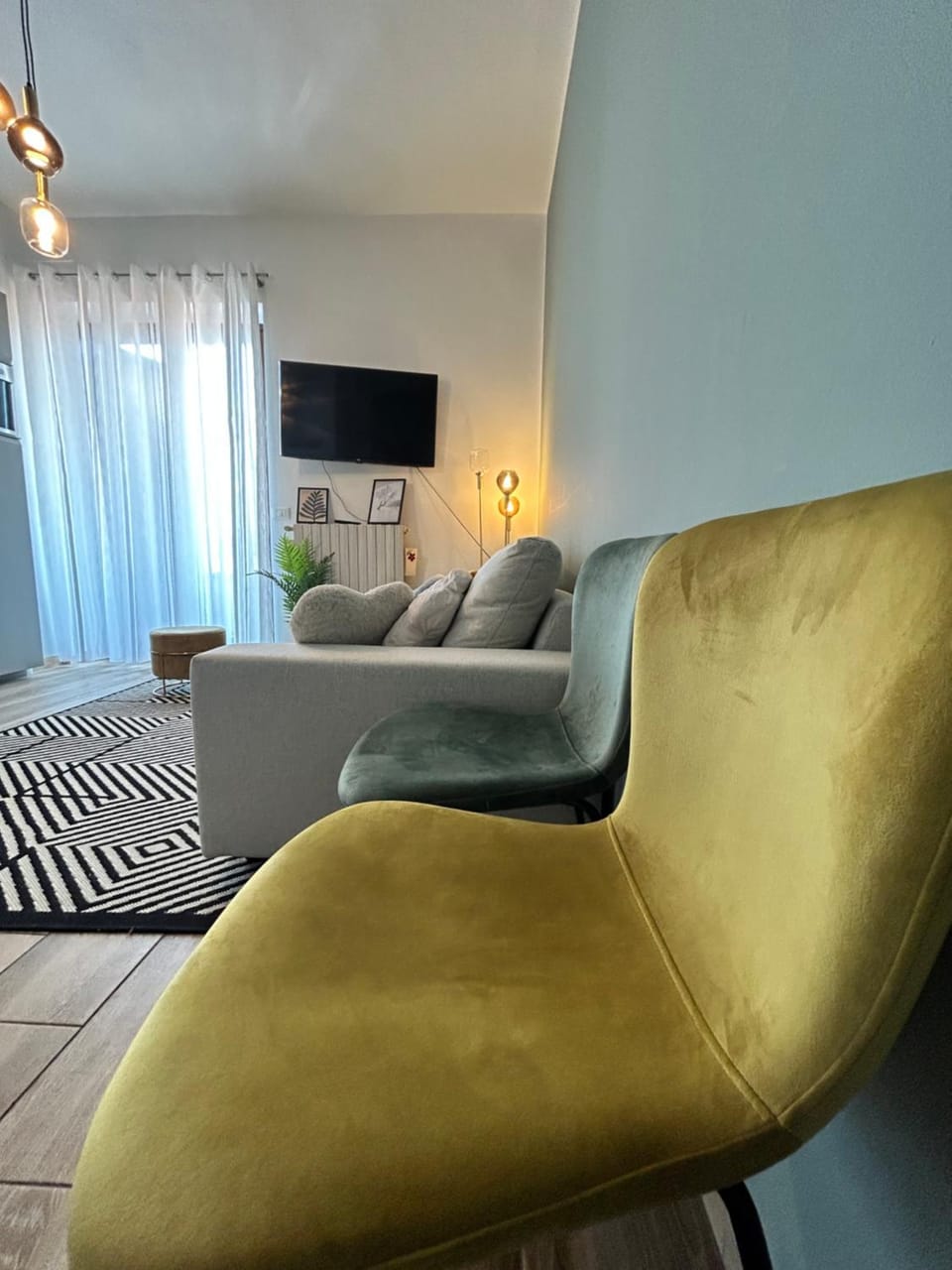 Design Home at garda Lake Apartment in Desenzano del Garda