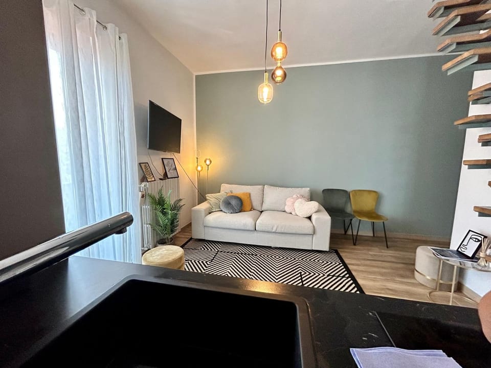 Design Home at garda Lake Apartment in Desenzano del Garda