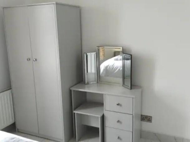 penthouse on the river foyle. foyleview apartments Apartment in Londonderry