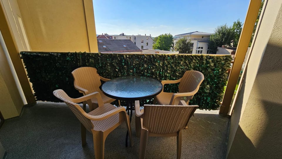 Balcony/Terrace, Balcony/Terrace