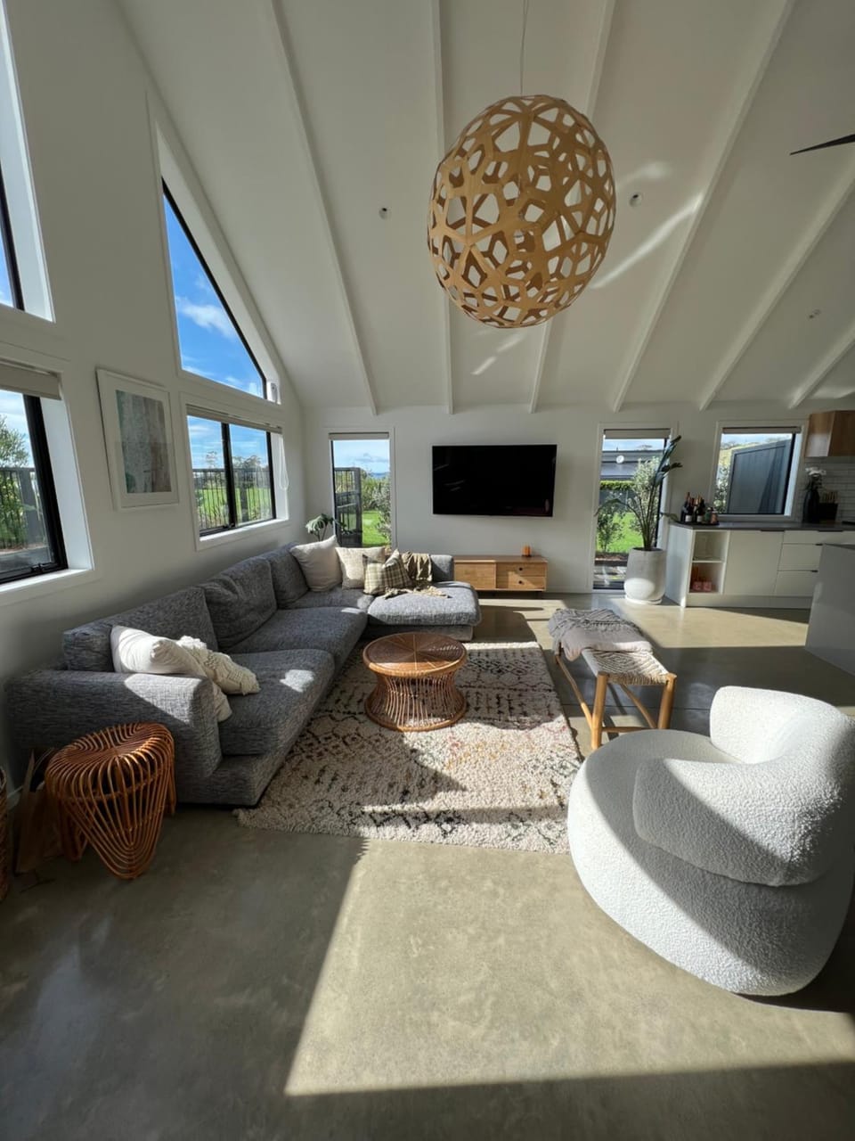 Paradise By The Beach - Sleeps 8 House in Auckland Region