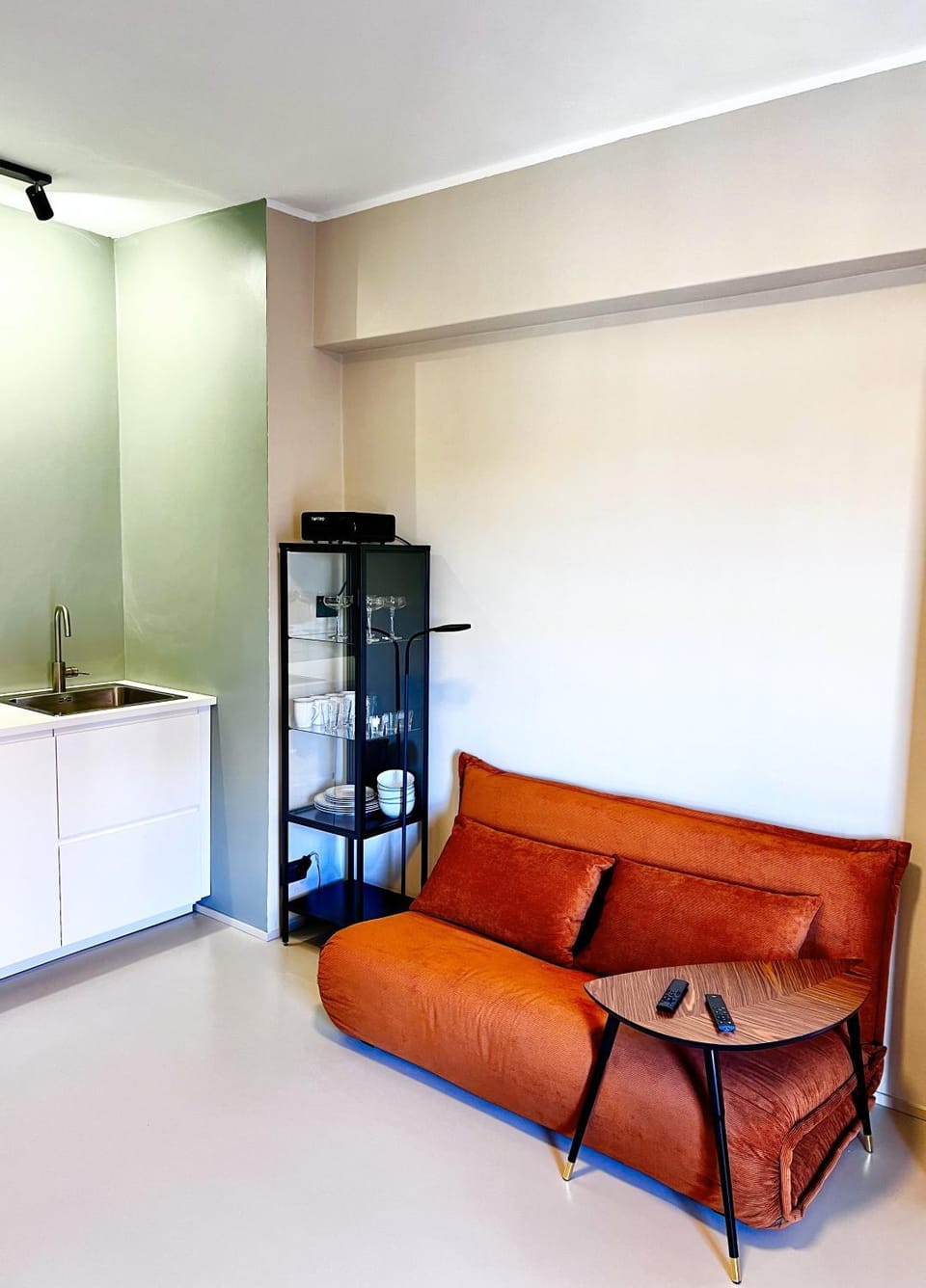 Kitchen or kitchenette, Living room