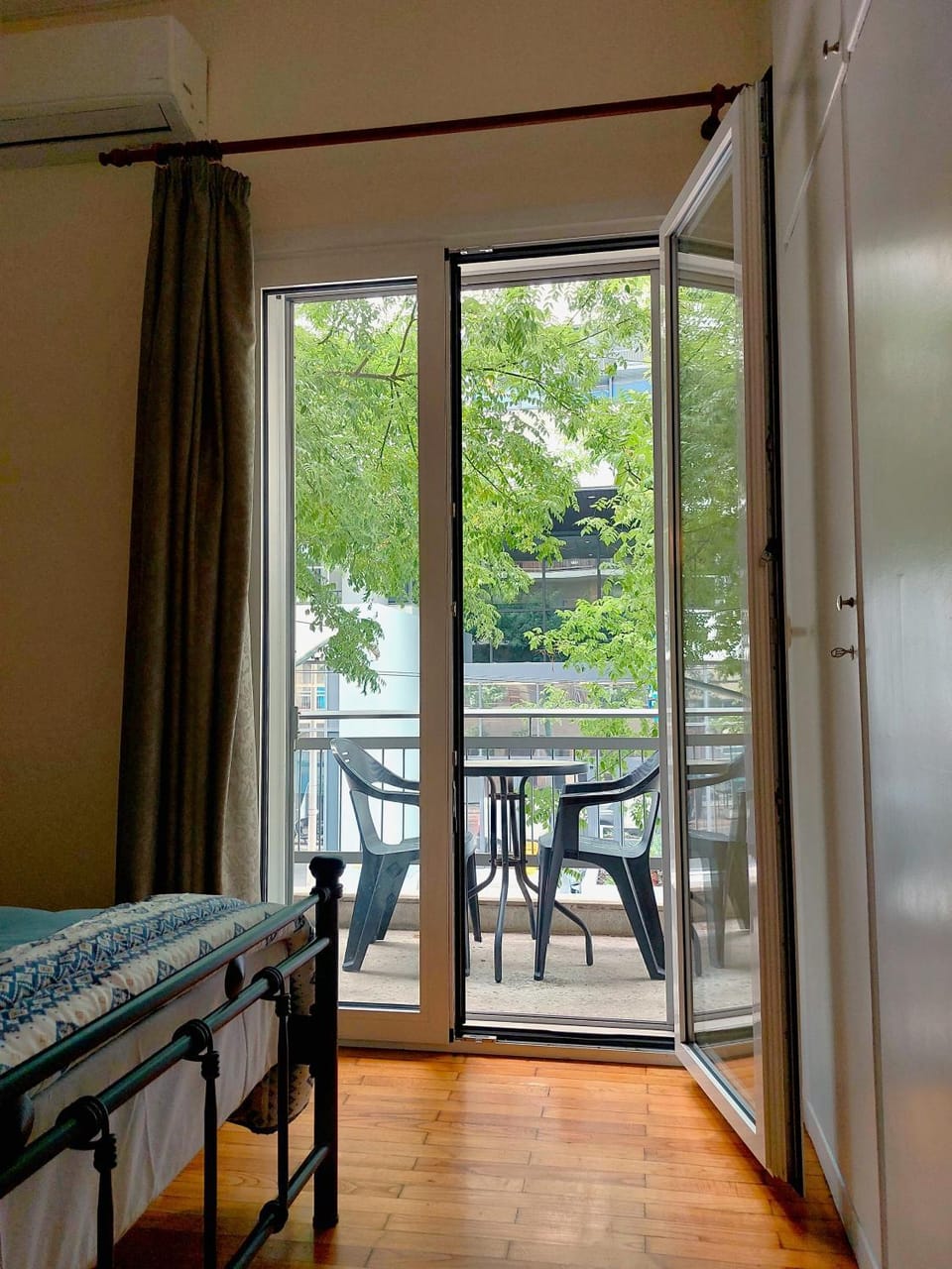 View (from property/room), Balcony/Terrace, City view