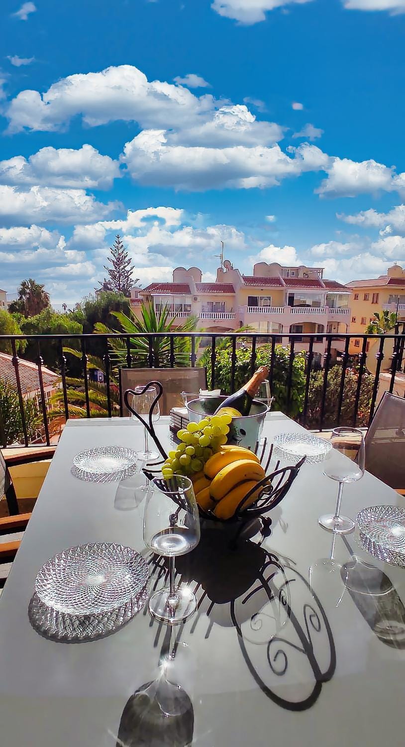 View (from property/room), Balcony/Terrace, Balcony/Terrace, Food and drinks, Dining area