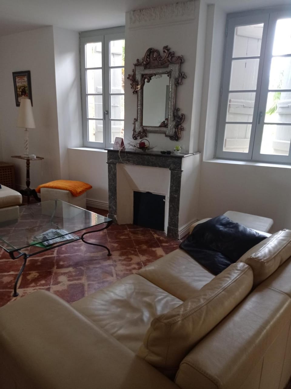 Seating area, Internal: Not applicable to any particular room