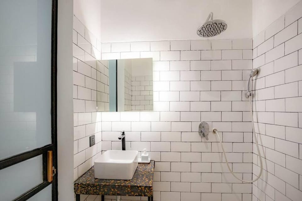 Shower, Bathroom, towels