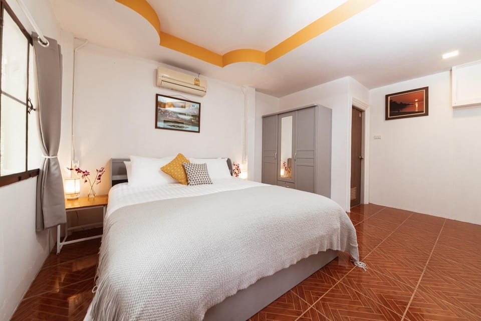 Bed, Bedroom, wardrobe