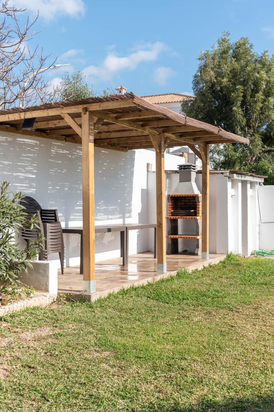BBQ facilities, Garden, Balcony/Terrace