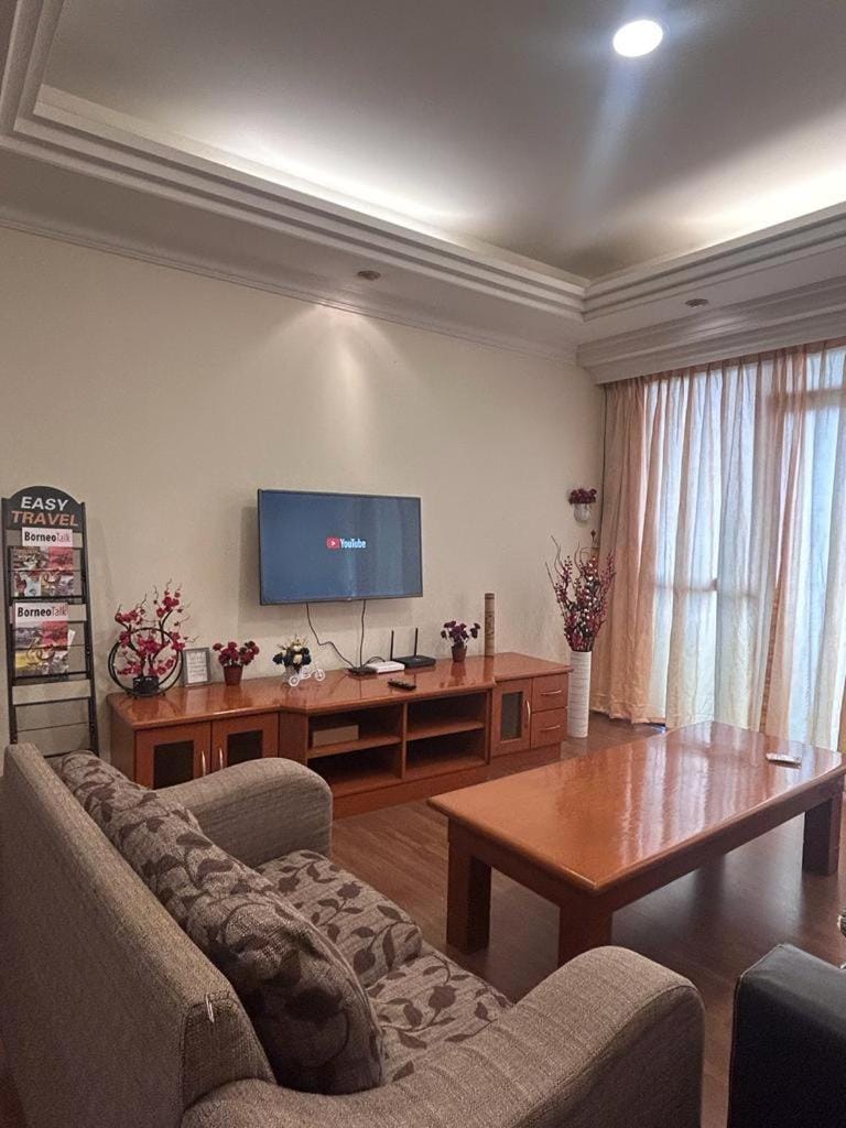 Riverbank suites 405 Apartment in Kuching