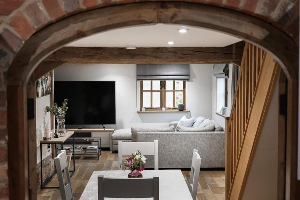 TV and multimedia, Living room, Photo of the whole room, Seating area