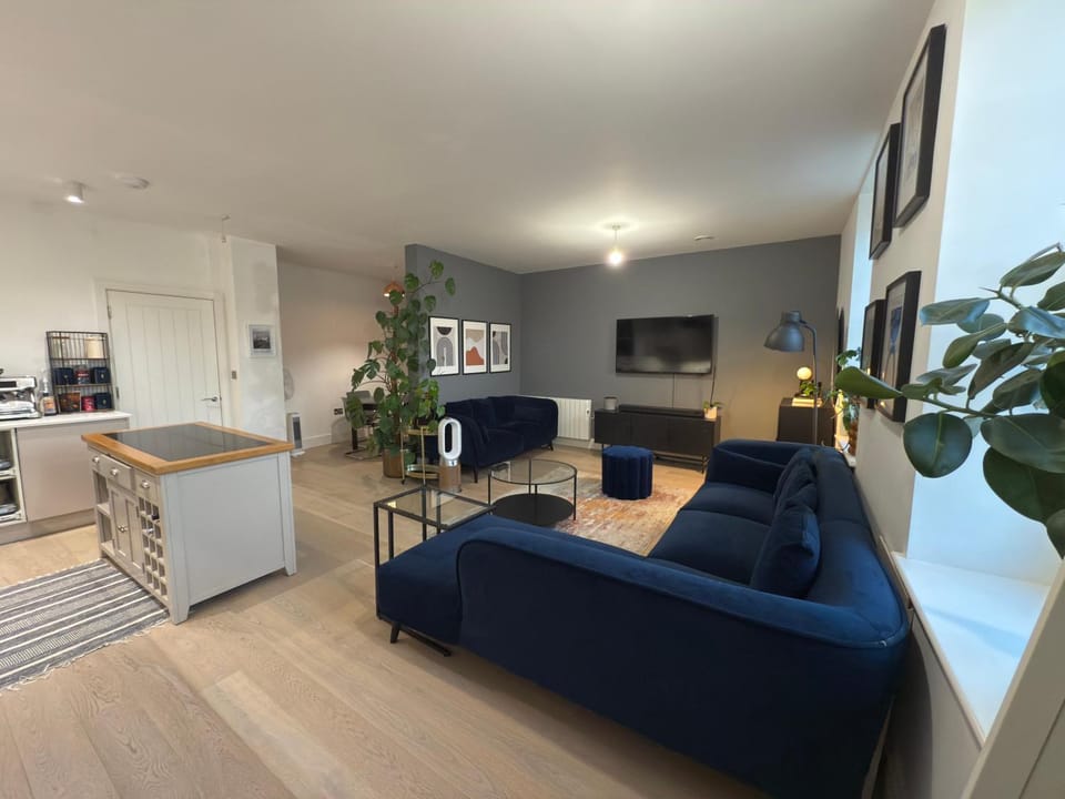 West London Luxury Oasis, Ealing Broadway - Best location!!! Apartment in London Borough of Ealing