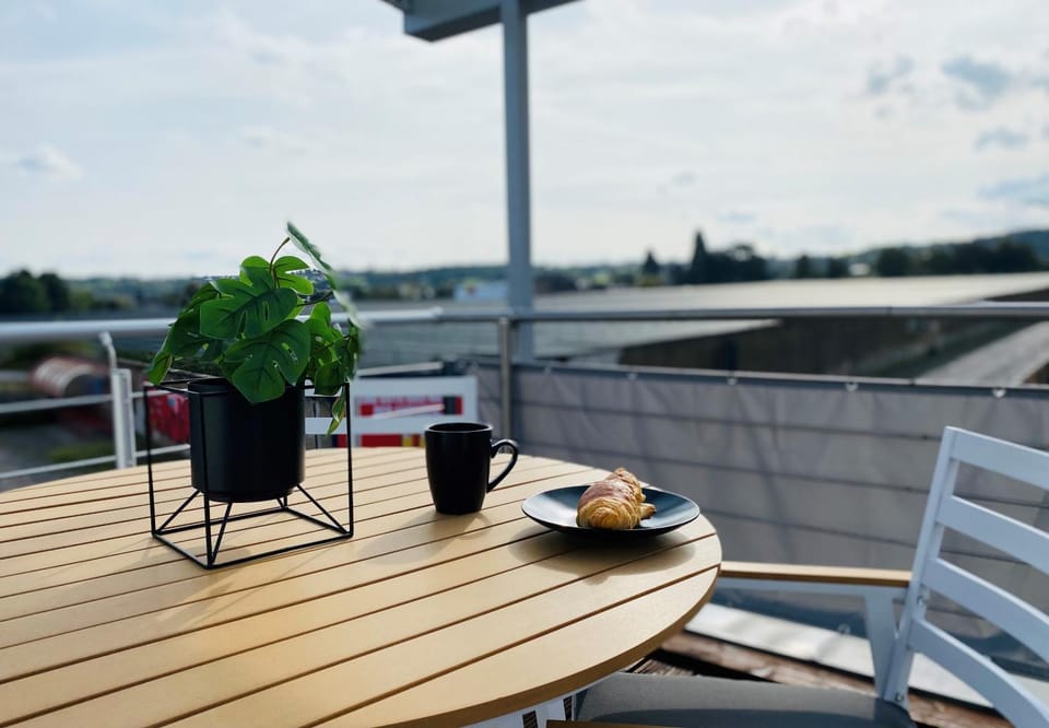 View (from property/room), Balcony/Terrace