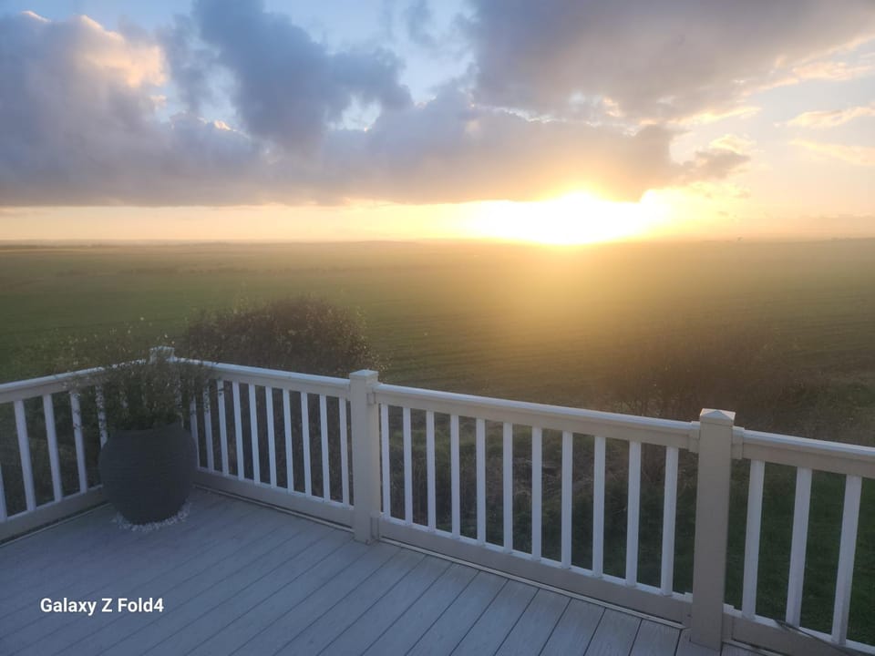 Natural landscape, View (from property/room), Balcony/Terrace, Sunset