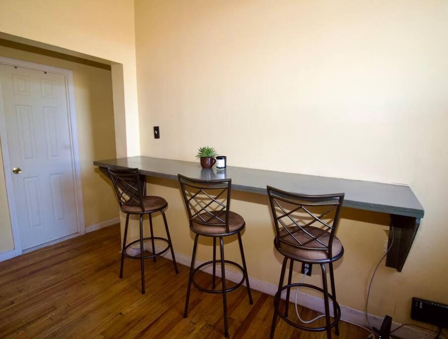 Tuk Ahoy - Sunset Suite (3B) with Shared Spaces Apartment in Bedford-Stuyvesant