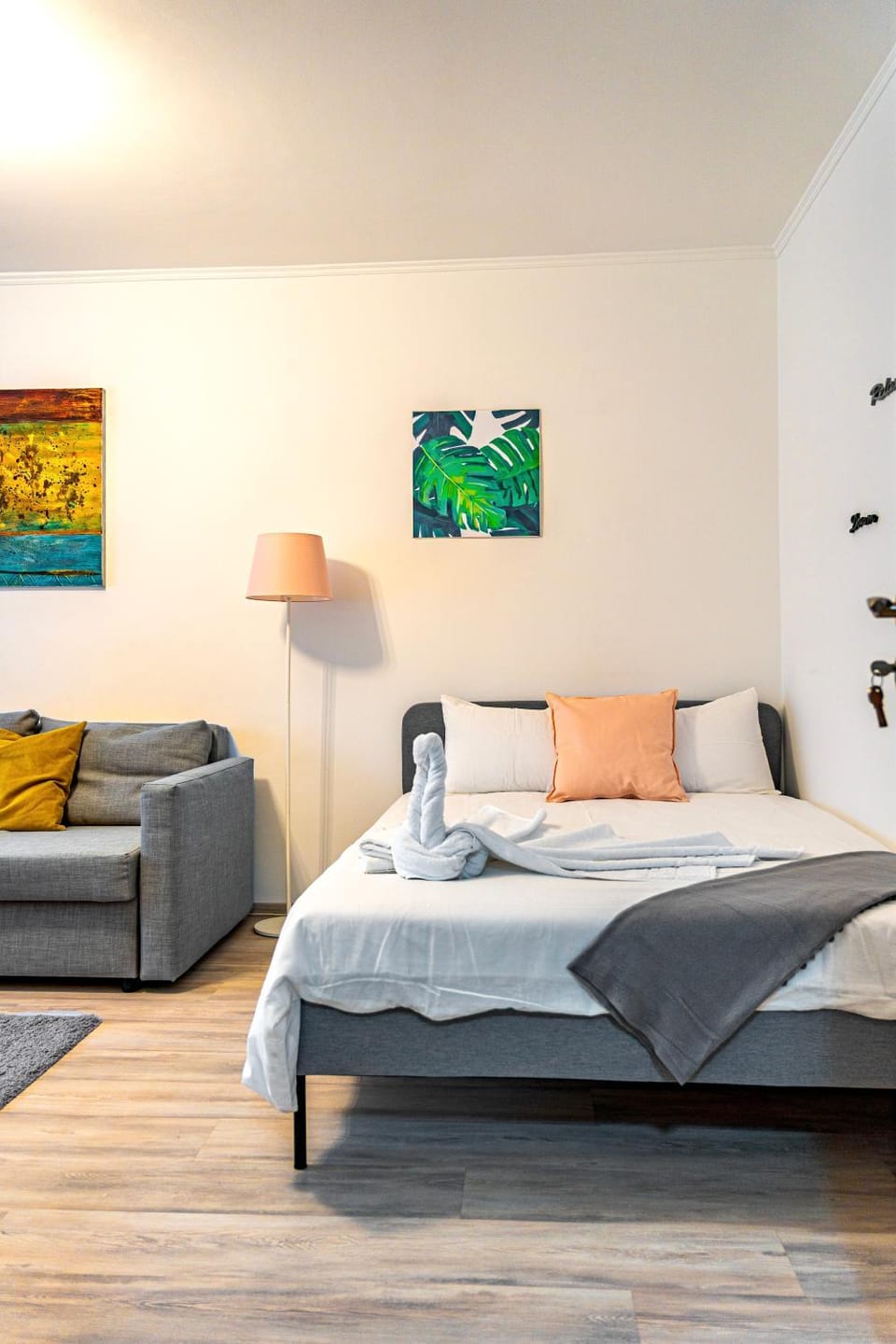 Bed, Photo of the whole room