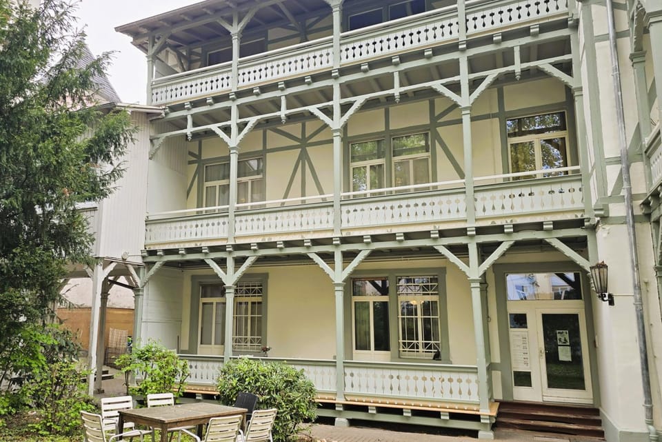 Property building, Balcony/Terrace