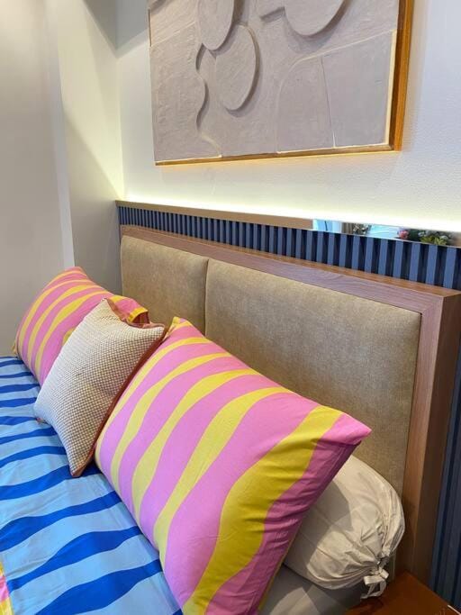 1BR The Charming Branz by lalerooms CLOSE TO ICE find us on ig lalerooms Apartment in West Java
