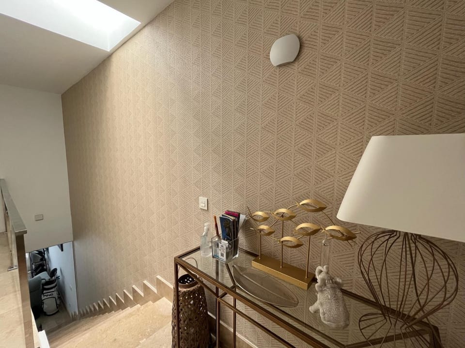 Amazing Luxury Seafront Villa near Golf & Ocean Villa in Abona