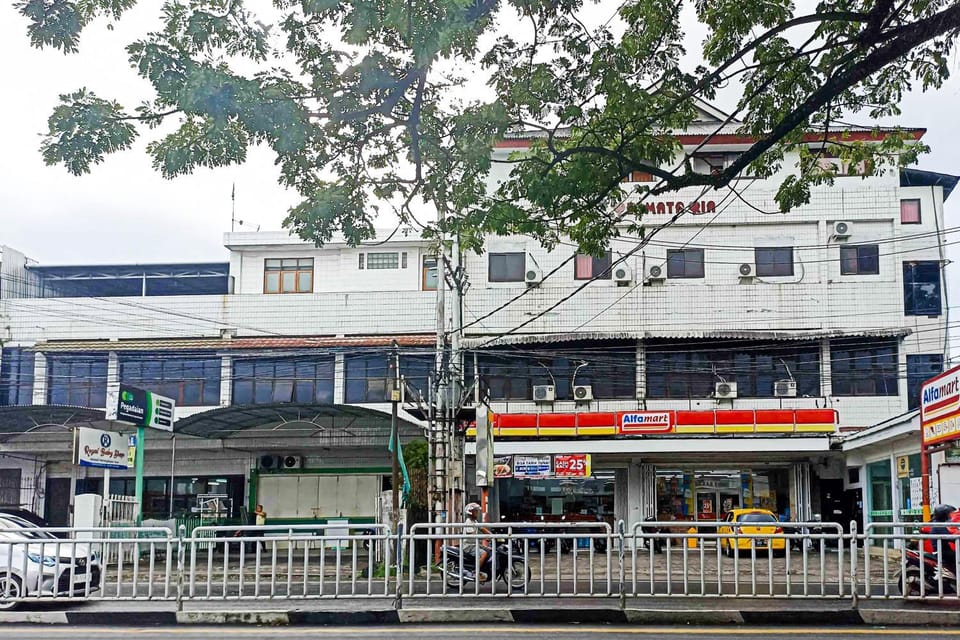 Facade/entrance