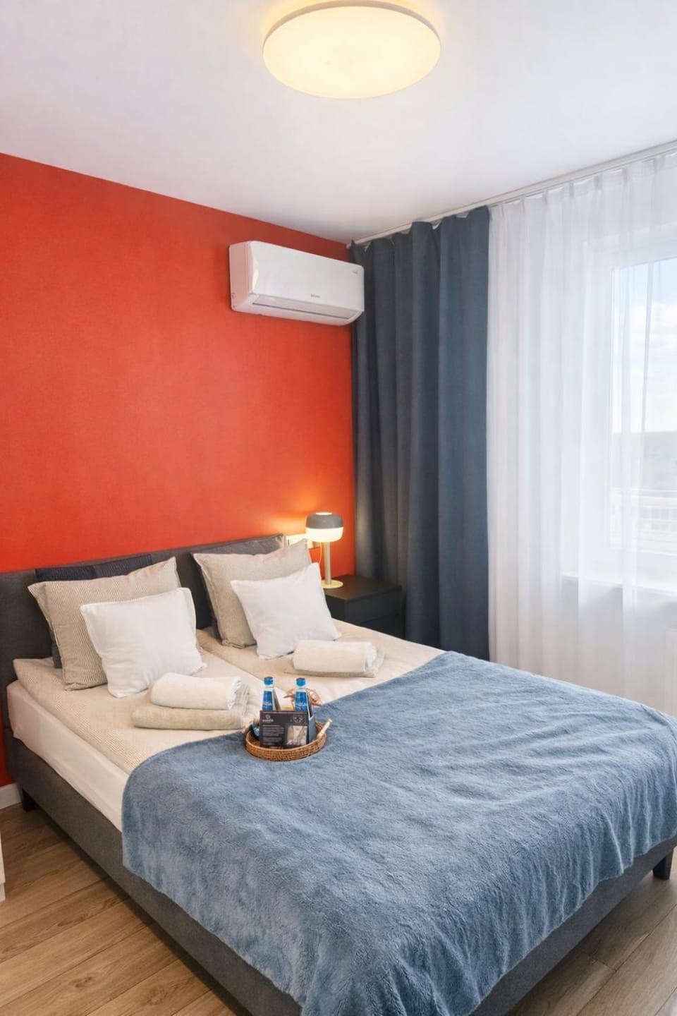 Bed, Bedroom, towels, air conditioner