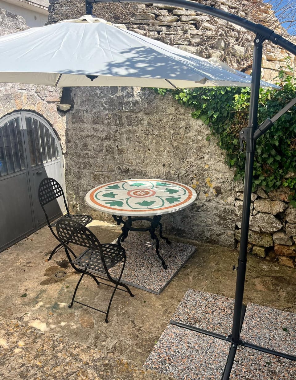 Patio, Day, Garden, Garden, Dining area