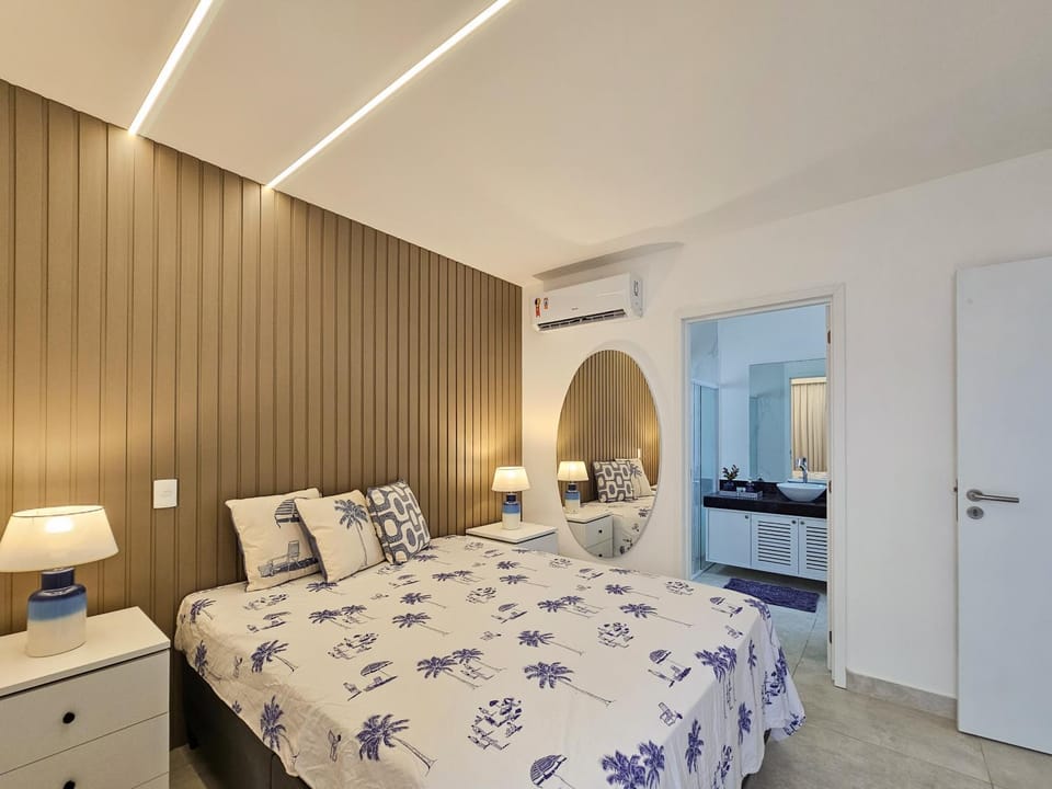 Bed, Photo of the whole room, air conditioner