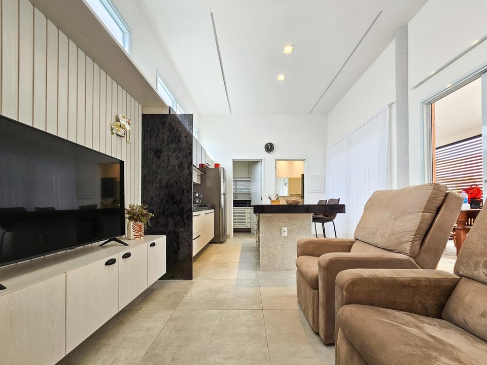 Communal lounge/ TV room, TV and multimedia, Living room, Seating area, Evening entertainment