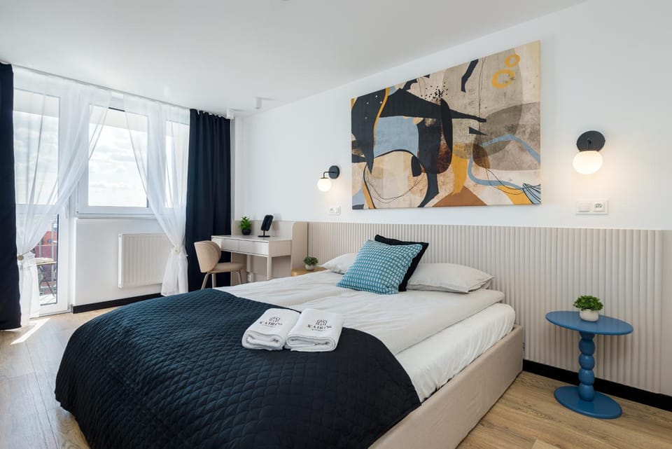 Bed, Balcony/Terrace, Photo of the whole room, Bedroom, towels