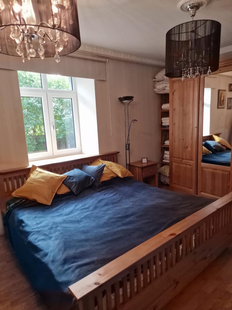 Photo of the whole room