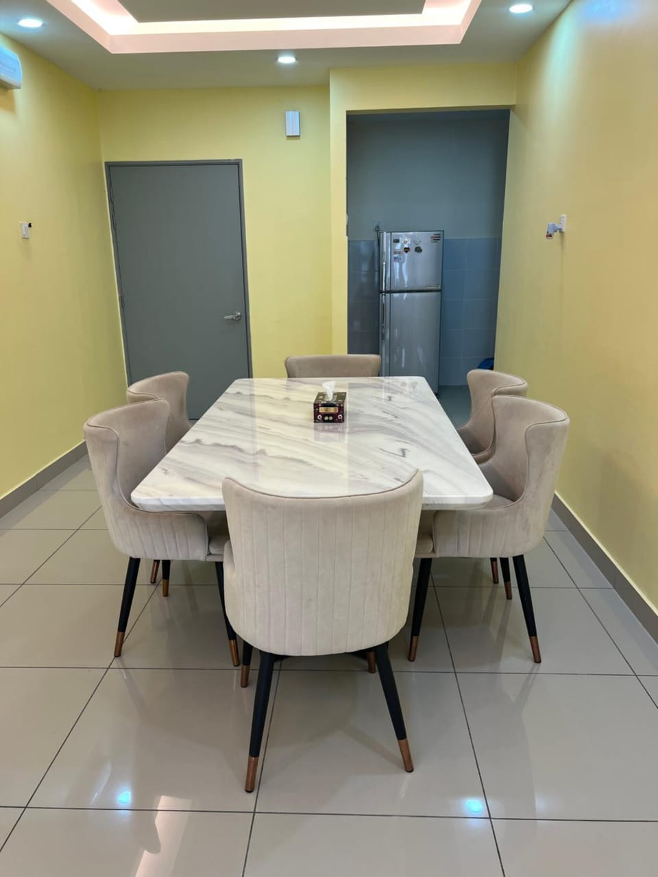 Homestay Jiejie Putrajaya P16 Wifi Netflix Apartment in Putrajaya