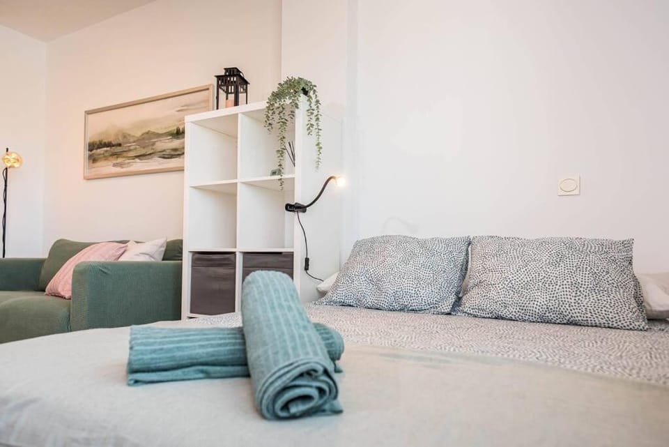 Estudio con vistas y parking Apartment in Malaga