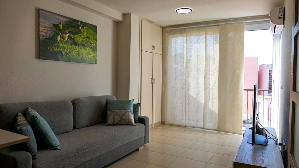 TV and multimedia, Living room, air conditioner